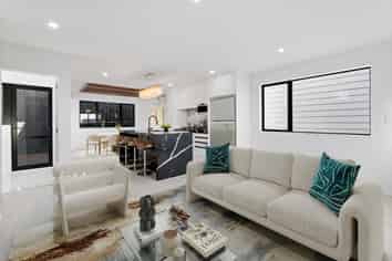 5/6 Pikitea Road, Mangere Bridge