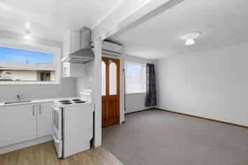 8A Stamford Grove, Avalon