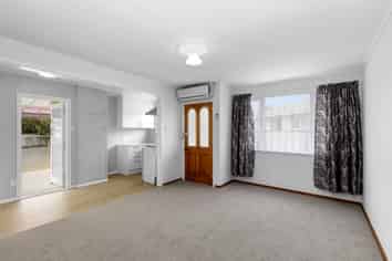 8A Stamford Grove, Avalon