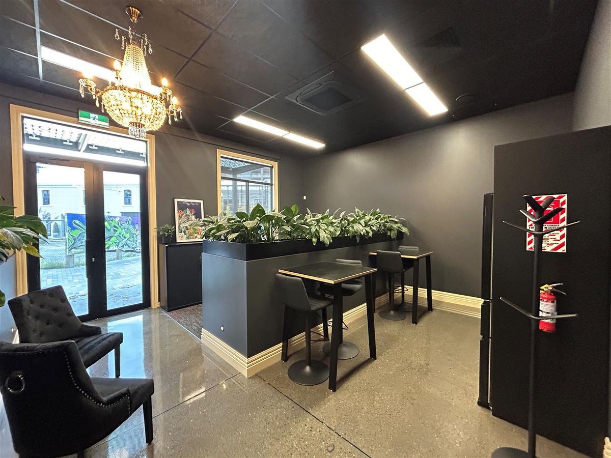 CBD Office Oozing With Character - Ansicht 2