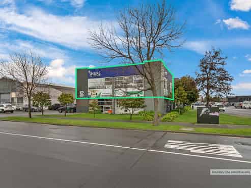 First-Floor Office Opposite Tower Junction