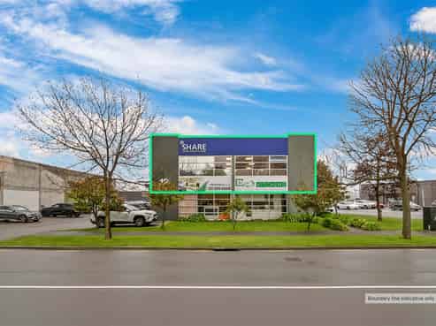 First-Floor Office Opposite Tower Junction