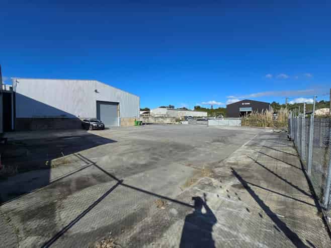 EXCEPTIONAL WAREHOUSE AND YARD OPPORTUNITY
