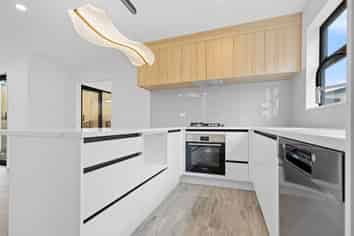 41 Golf Road , New Lynn