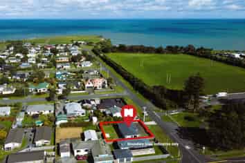 23 Longfellow Road, Opunake