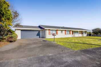 65 Murray Avenue,, Hawera
