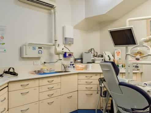 Ex-Dental Practice (Suitable for Retail use)