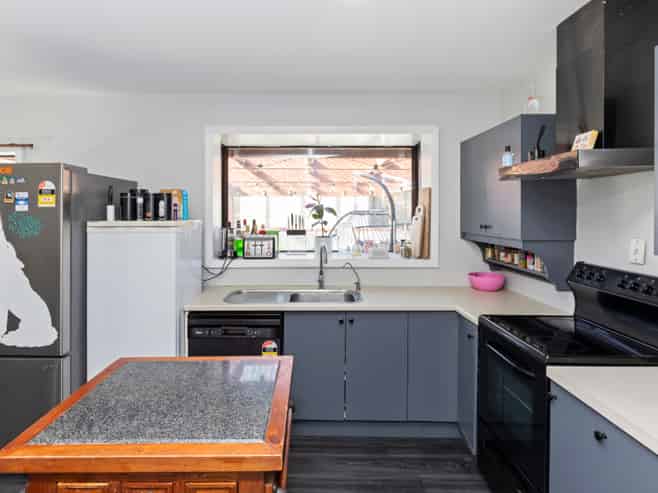 36 Gould Crescent, Woolston