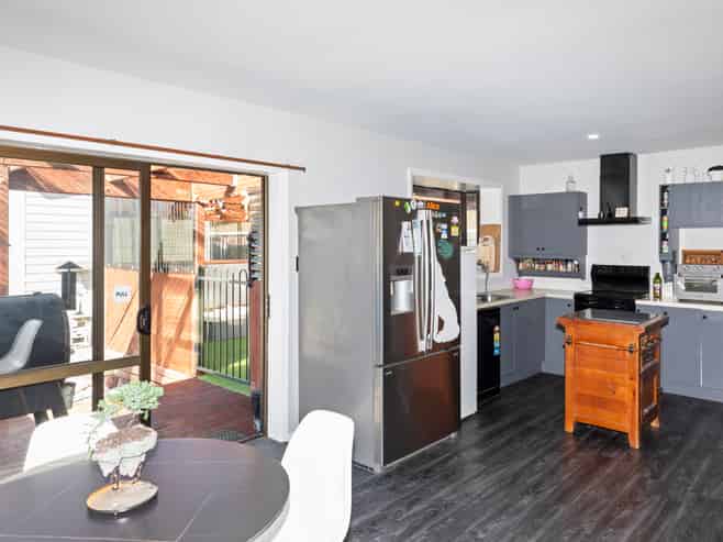 36 Gould Crescent, Woolston