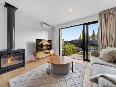 11C Kidds Way, Albert Town