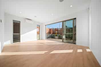 1B  Clematis Avenue, Murrays Bay