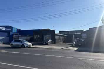 Versatile Central Industrial For Lease