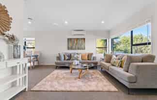 1/14 Kupari Place, Totara Vale