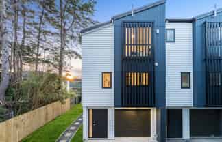 14DEF & 16E Geordie Street, Henderson