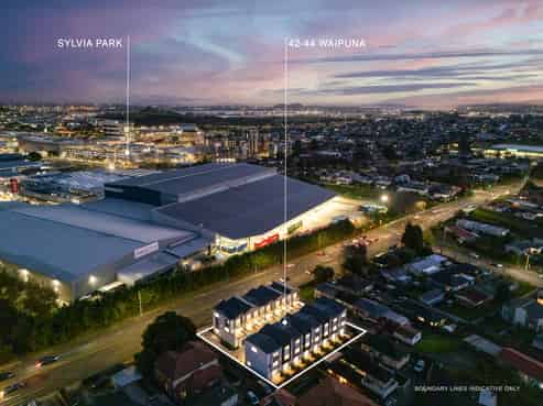 42-44 Waipuna Road, Mount Wellington