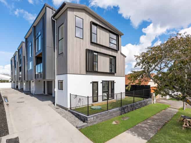 5E Truro Road, Sandringham