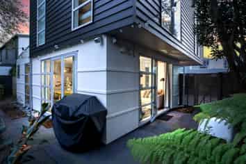 64B Fairfield Avenue, Addington