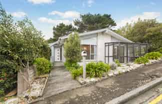 14 Glen Alton Avenue, Paparangi