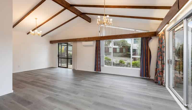 14 Glen Alton Avenue, Paparangi