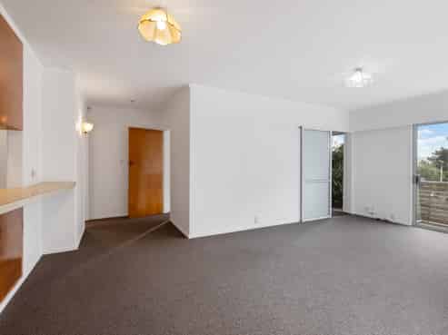 14 Glen Alton Avenue, Paparangi