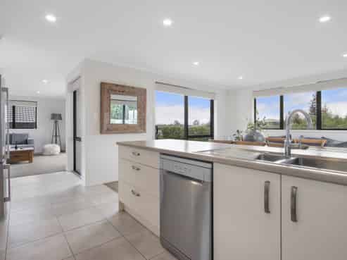 5 Cascade Way, Omokoroa