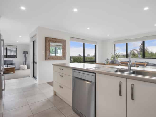 5 Cascade Way, Omokoroa