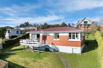 489 Kaikorai Valley Road, Bradford