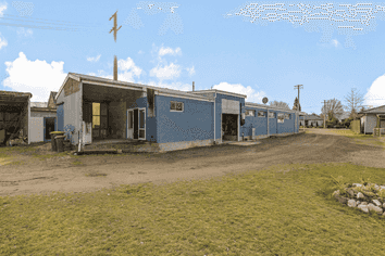 5669A West Coast Road, Springfield