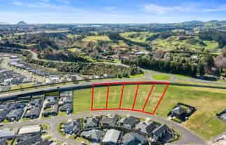 47 Whakaturou Crescent (47, 51, 55, 59, 63), Pyes Pa