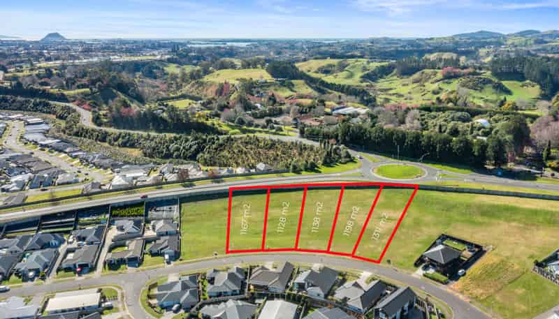 47 Whakaturou Crescent (47, 51, 55, 59, 63), Pyes Pa