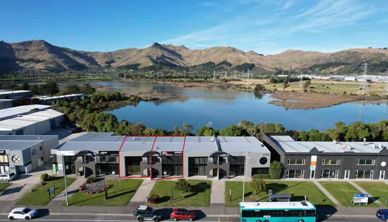 3 and 4/1008 Ferry Road, Ferrymead