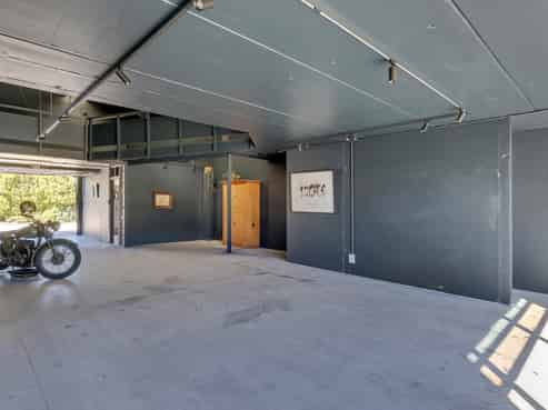 High-profile Ferry Road opportunity – 2 units