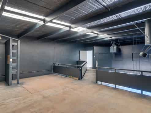 High-profile Ferry Road opportunity – 2 units