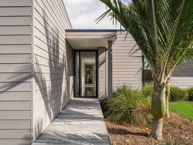 2 Shearwater Lane, Point Wells