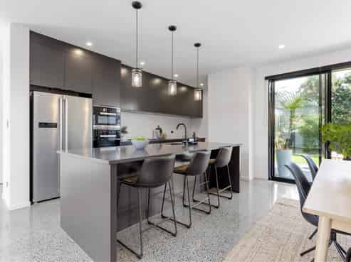 2 Shearwater Lane, Point Wells