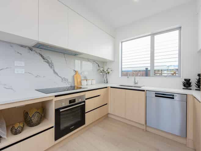 7 Sunrise Avenue, Mairangi Bay