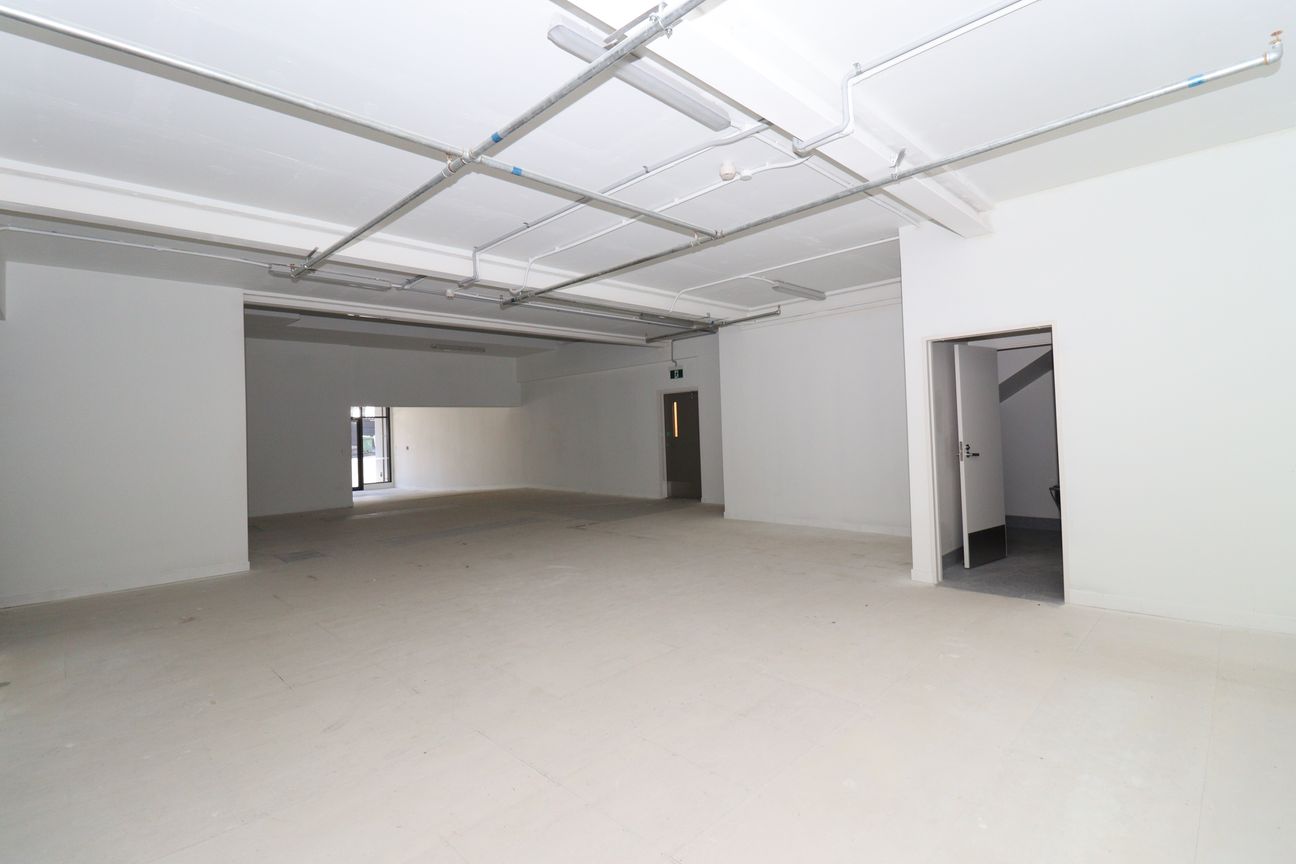 Upper Queen Street Hospitality Space - Поглед 2