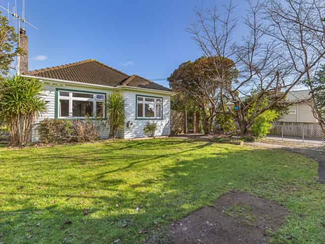 13 Kings Drive, Levin