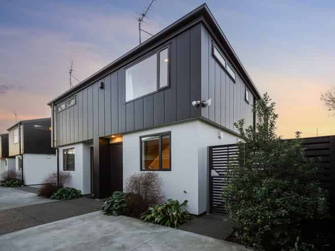 16D Champion Street, Saint Albans
