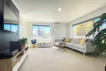 1/99 Bishop Street, Saint Albans