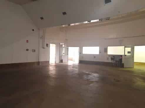 Versatile warehouse facility