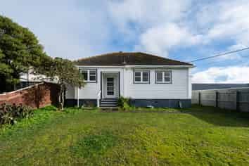 38 Bannister Avenue, Johnsonville