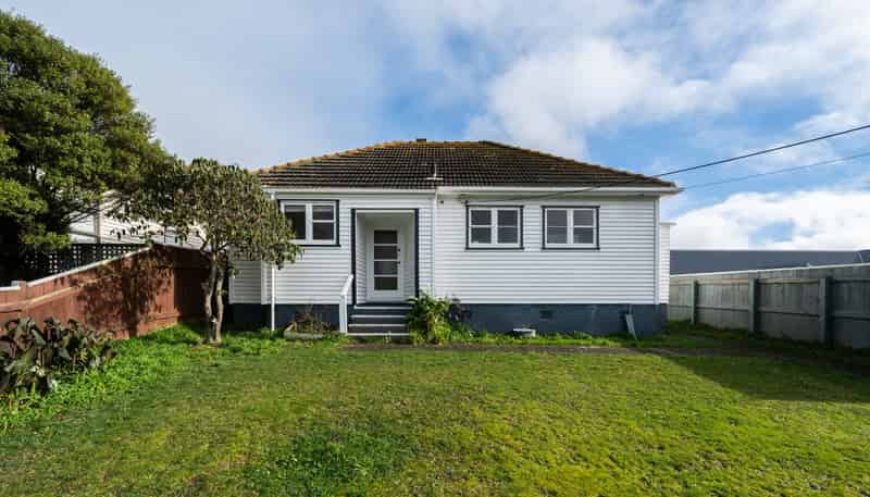 38 Bannister Avenue, Johnsonville