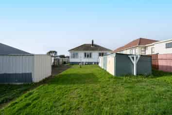 38 Bannister Avenue, Johnsonville