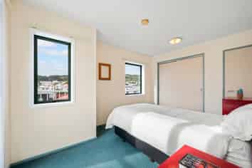 2D/13 Palm Grove, Berhampore