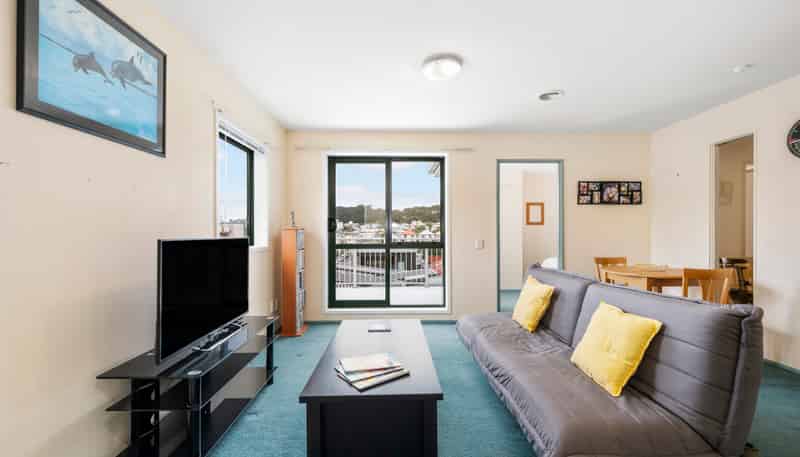 2D/13 Palm Grove, Berhampore