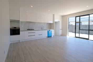 49A Houpuni Road, Milldale