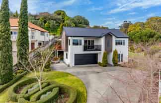 17 Iona Road, Havelock North