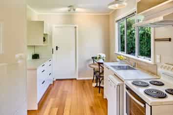 7 Ames Street, Paekakariki