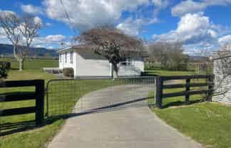 77a Te Poi Road, Te Poi
